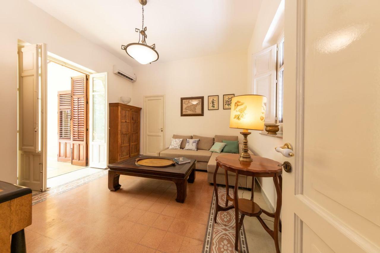 Villa Mezzarancia ปาแลร์โม ภายนอก รูปภาพ