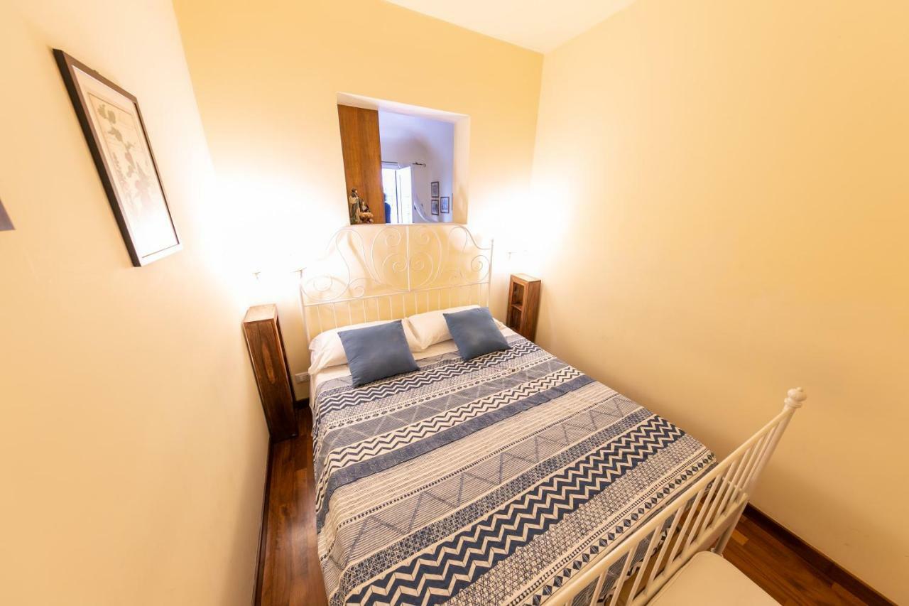 Villa Mezzarancia ปาแลร์โม ภายนอก รูปภาพ